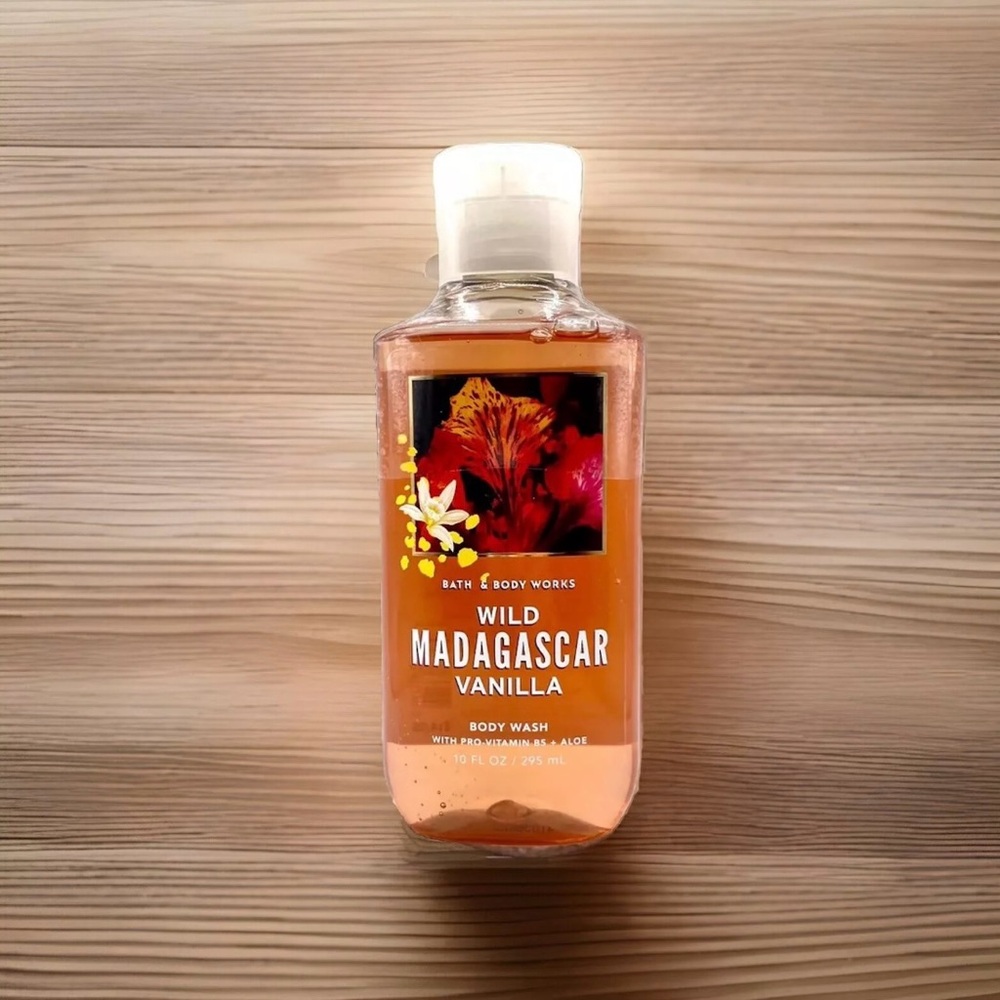 Bath & Body Works Body Wash- Wild Madagascar Vanilla (10 fl oz)